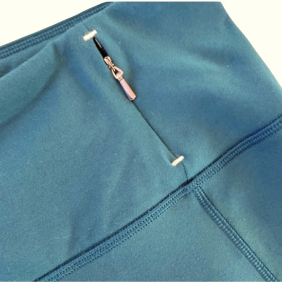 CALIA BY CARRIE UNDERWOOD CORE ESSENTIAL  HIGH RISE  CAPRI LEGGINGS  SZ SM - Picture 3 of 9